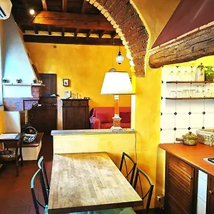 Real Rustic Tuscany Style In Center Apartment